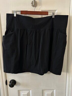 Athleta Size 3X Plus Size Salutation Stash Pocket 16.5" Skort Black